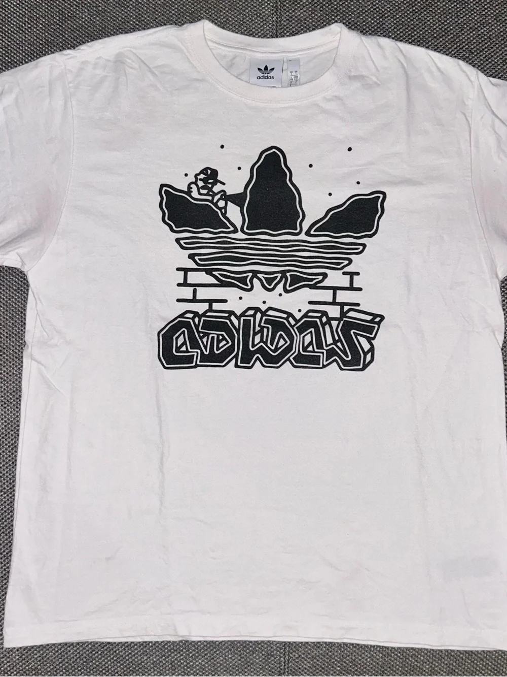 Rare adidas Originals White Graffiti Artwork Trefoil Tee